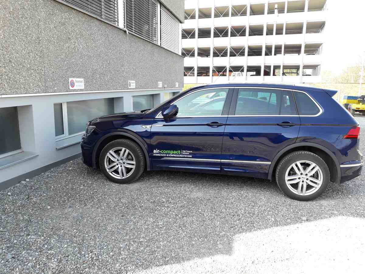 Fahrzeugbeschriftung - air-compact